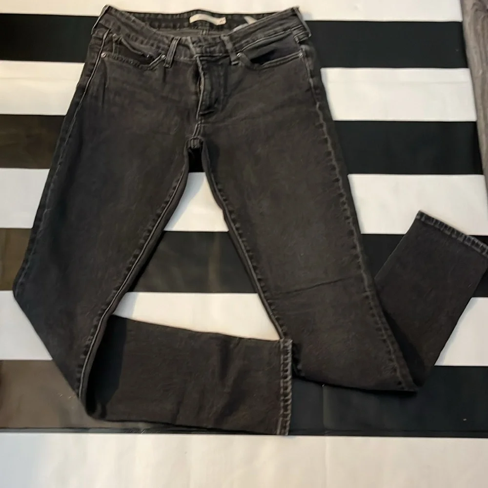 PREMIUM LEVIS 711 SKINNY LOWRISE MIDRISE